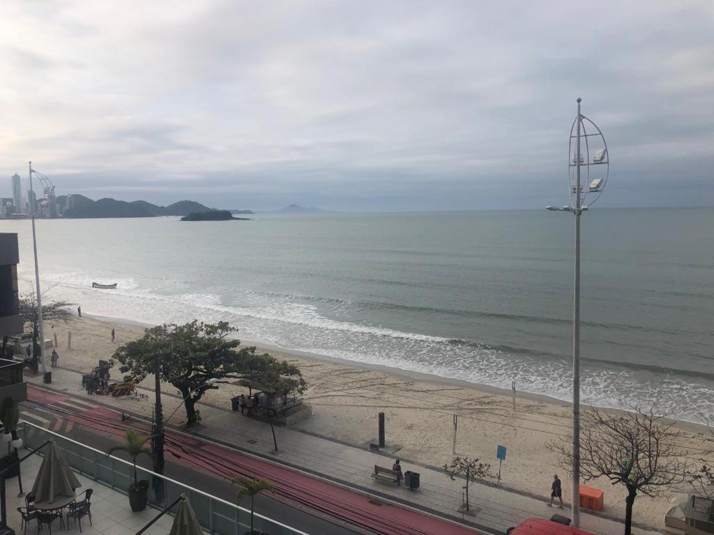 Appartement Baln Camboriu - Beira Mar à Balneário Camboriú Extérieur photo
